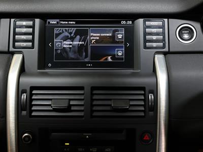 2016 Land Rover Discovery - Thumbnail