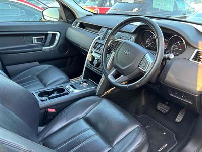 2016 Land Rover Discovery - Thumbnail