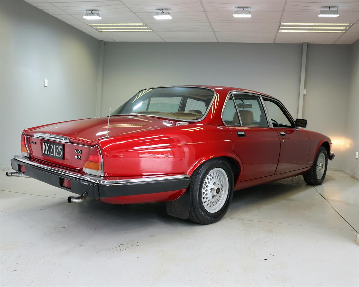 1982 Jaguar XJ6