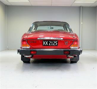 1982 Jaguar XJ6 - Thumbnail