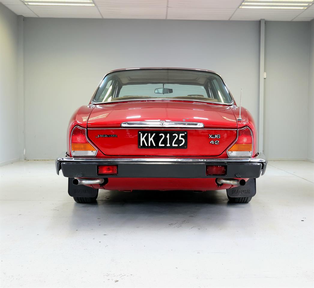 1982 Jaguar XJ6