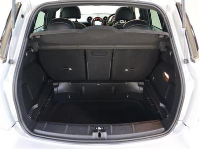 2016 Mini Countryman - Thumbnail
