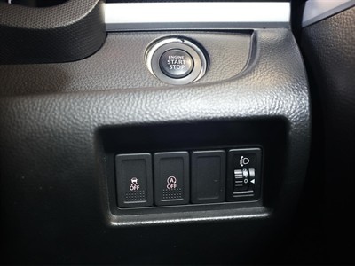 2015 Suzuki Swift - Thumbnail