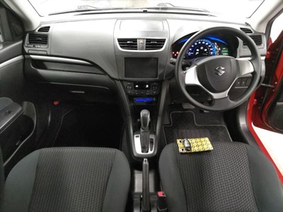 2015 Suzuki Swift - Thumbnail