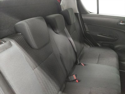 2015 Suzuki Swift - Thumbnail