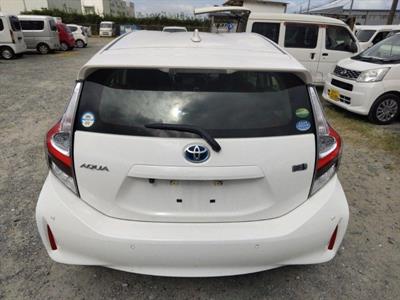 2020 Toyota Aqua - Thumbnail