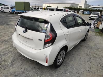 2020 Toyota Aqua - Thumbnail
