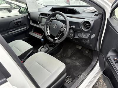 2020 Toyota Aqua - Thumbnail