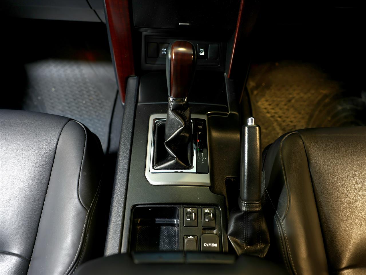 2015 Toyota Land Cruiser Prado
