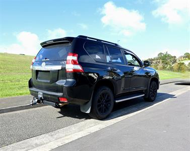2015 Toyota Land Cruiser Prado - Thumbnail