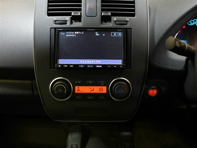 2014 Nissan Leaf - Thumbnail