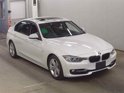 2012 BMW 320i - Thumbnail