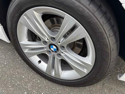 2012 BMW 320i - Thumbnail