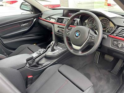 2012 BMW 320i - Thumbnail