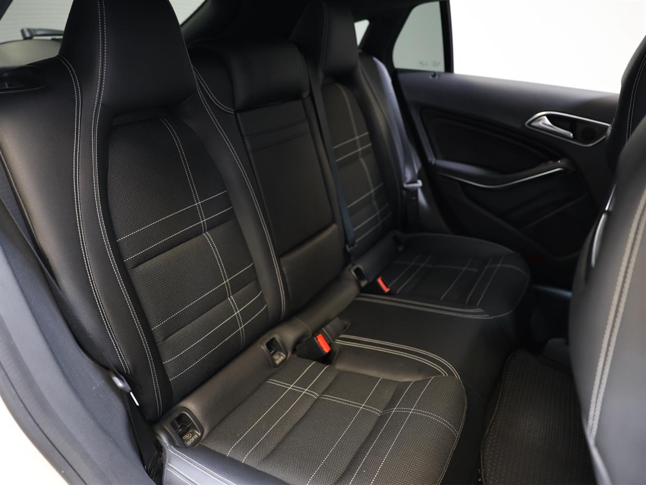 2015 Mercedes-Benz CLA 250