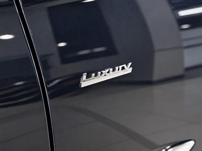 2017 BMW 540i - Thumbnail
