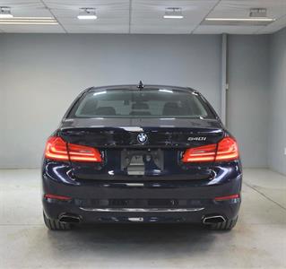 2017 BMW 540i - Thumbnail