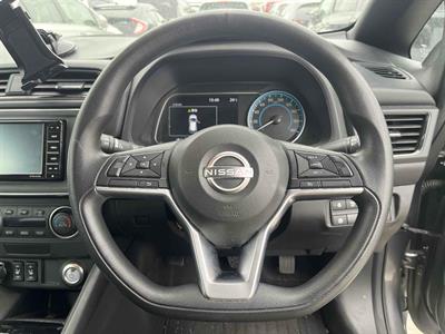 2022 Nissan Leaf - Thumbnail
