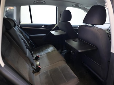 2014 Volkswagen Tiguan - Thumbnail