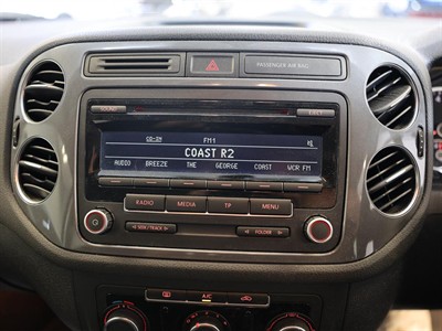 2014 Volkswagen Tiguan - Thumbnail