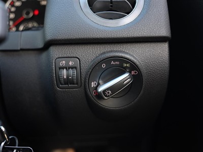 2014 Volkswagen Tiguan - Thumbnail