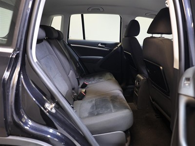 2014 Volkswagen Tiguan - Thumbnail