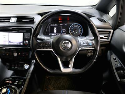 2019 Nissan Leaf - Thumbnail