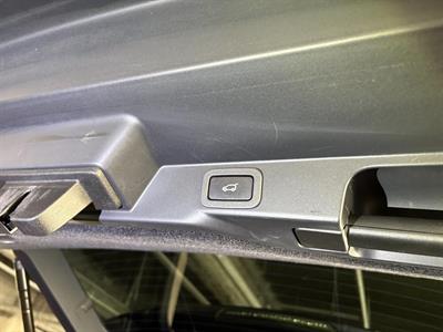 2017 Land Rover Range Rover Sport - Thumbnail