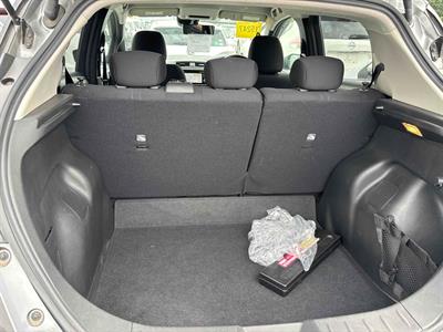 2019 Nissan Leaf - Thumbnail