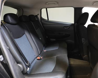 2021 Nissan Leaf - Thumbnail