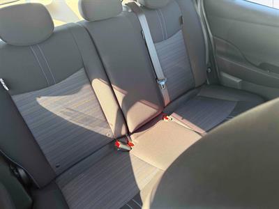 2018 Nissan Leaf - Thumbnail