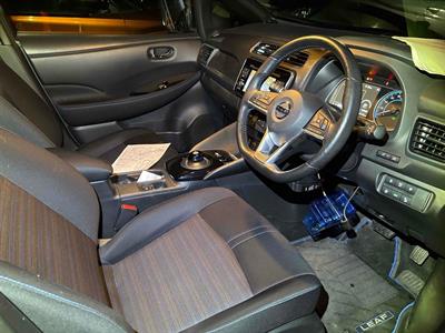 2019 Nissan Leaf - Thumbnail