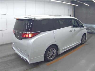 2026 Toyota Alphard - Thumbnail