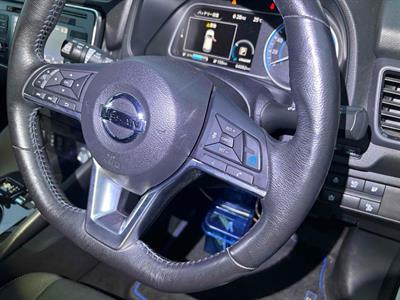 2018 Nissan Leaf - Thumbnail