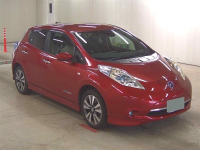 2016 Nissan Leaf - Thumbnail