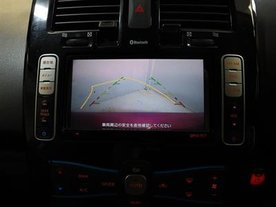 2016 Nissan Leaf - Thumbnail