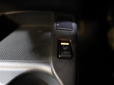 2016 Nissan Leaf - Thumbnail