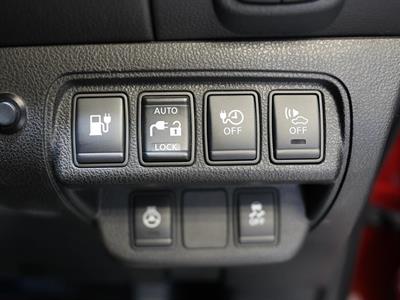 2016 Nissan Leaf - Thumbnail