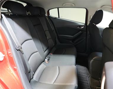 2016 Mazda Axela - Thumbnail