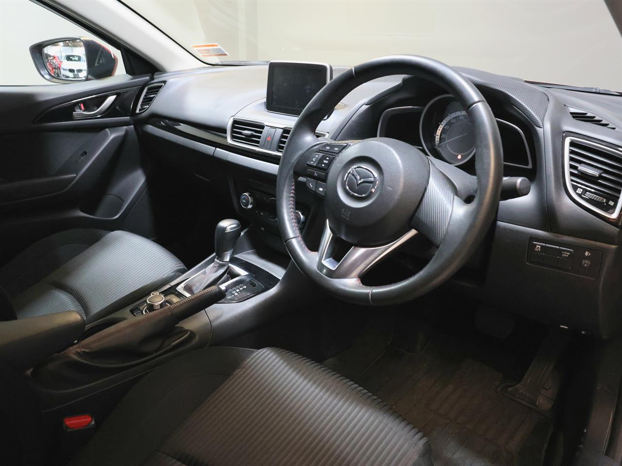 2016 Mazda Axela