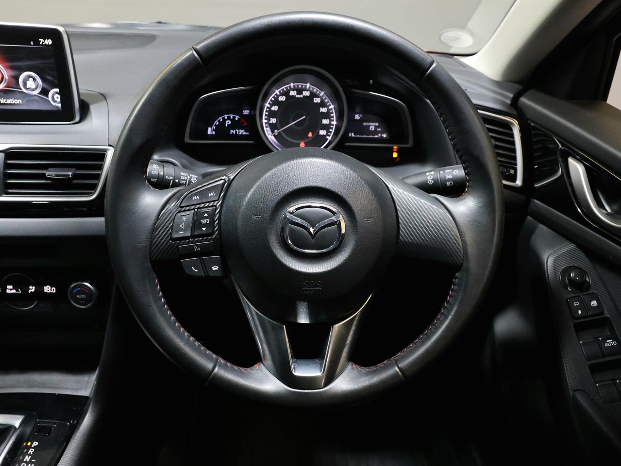 2016 Mazda Axela