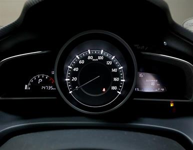 2016 Mazda Axela - Thumbnail