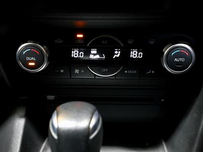 2016 Mazda Axela - Thumbnail