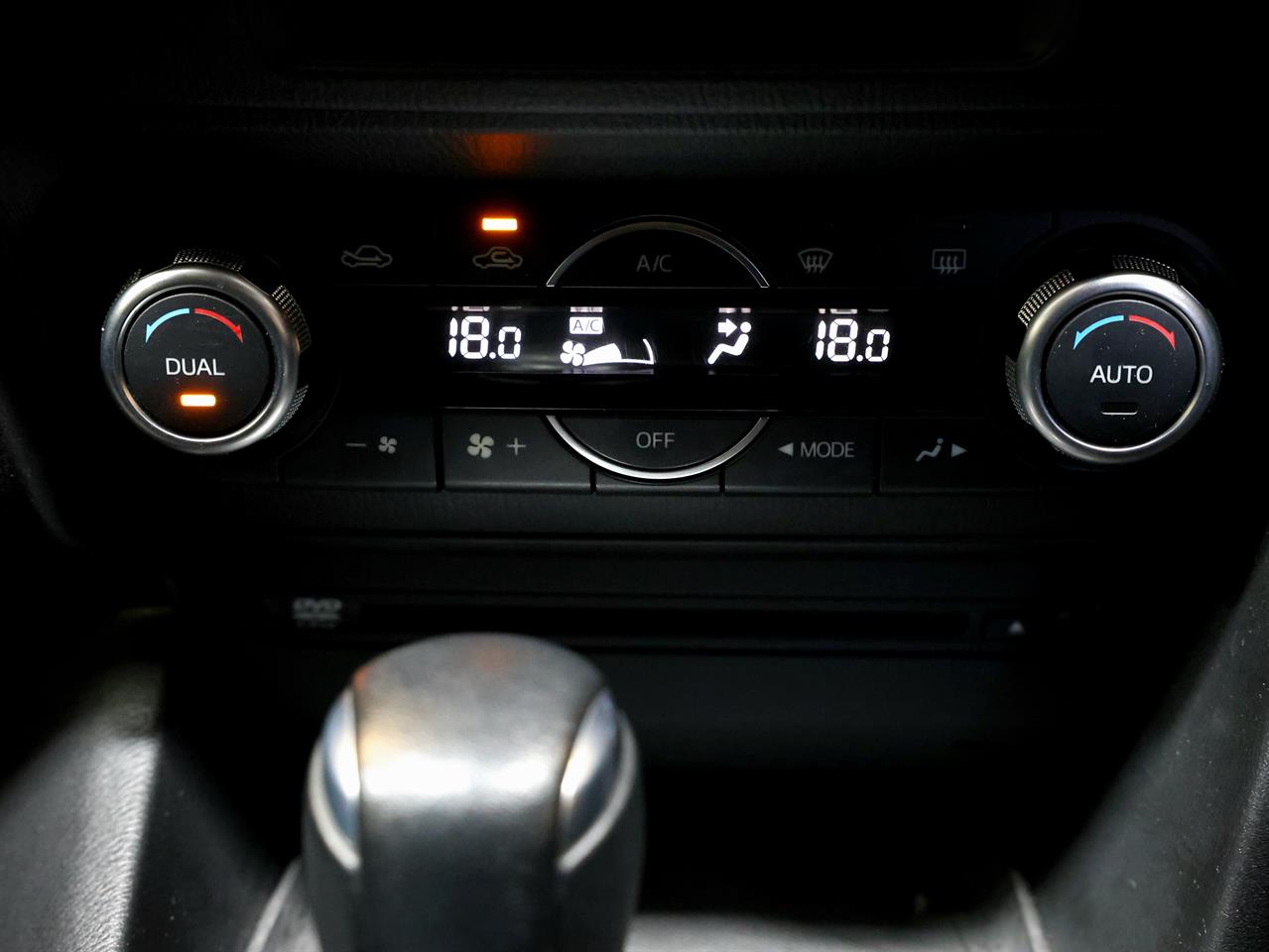 2016 Mazda Axela
