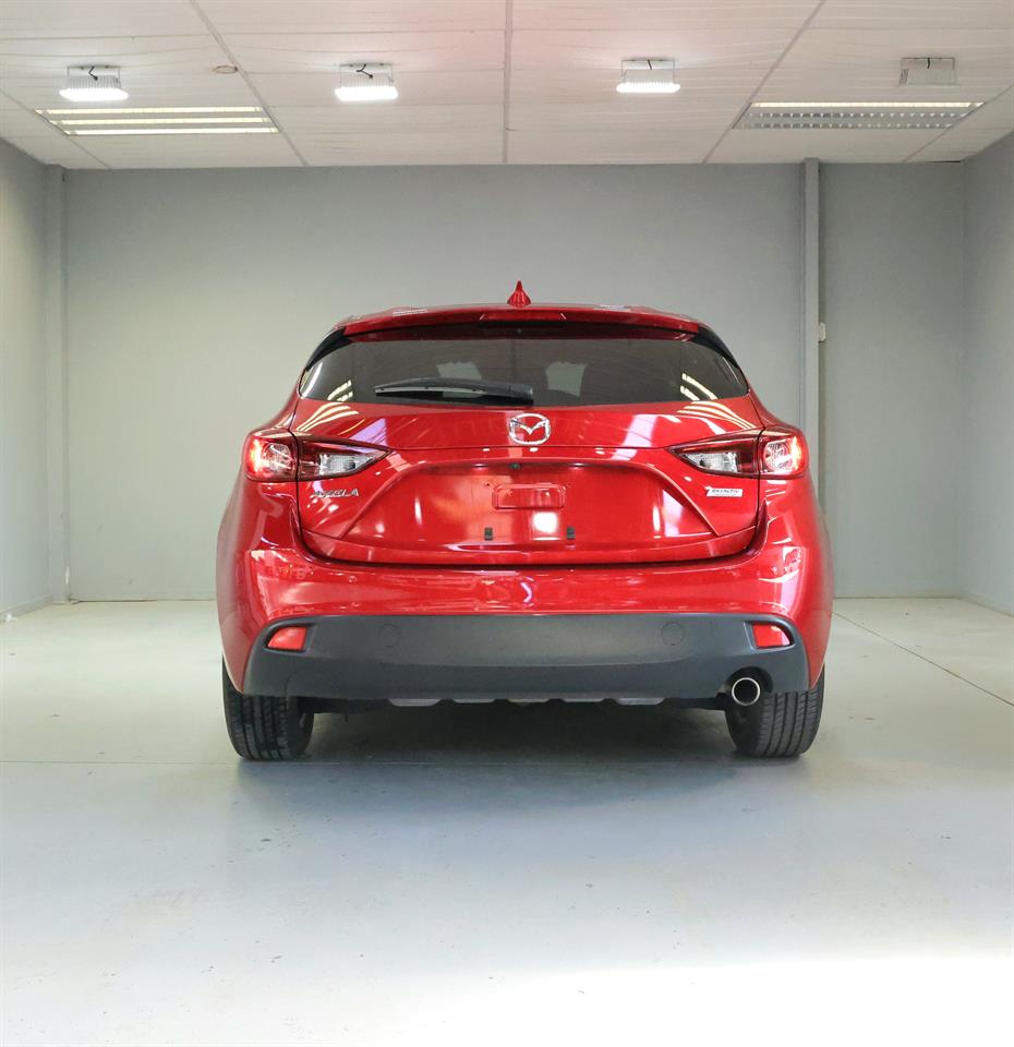 2016 Mazda Axela