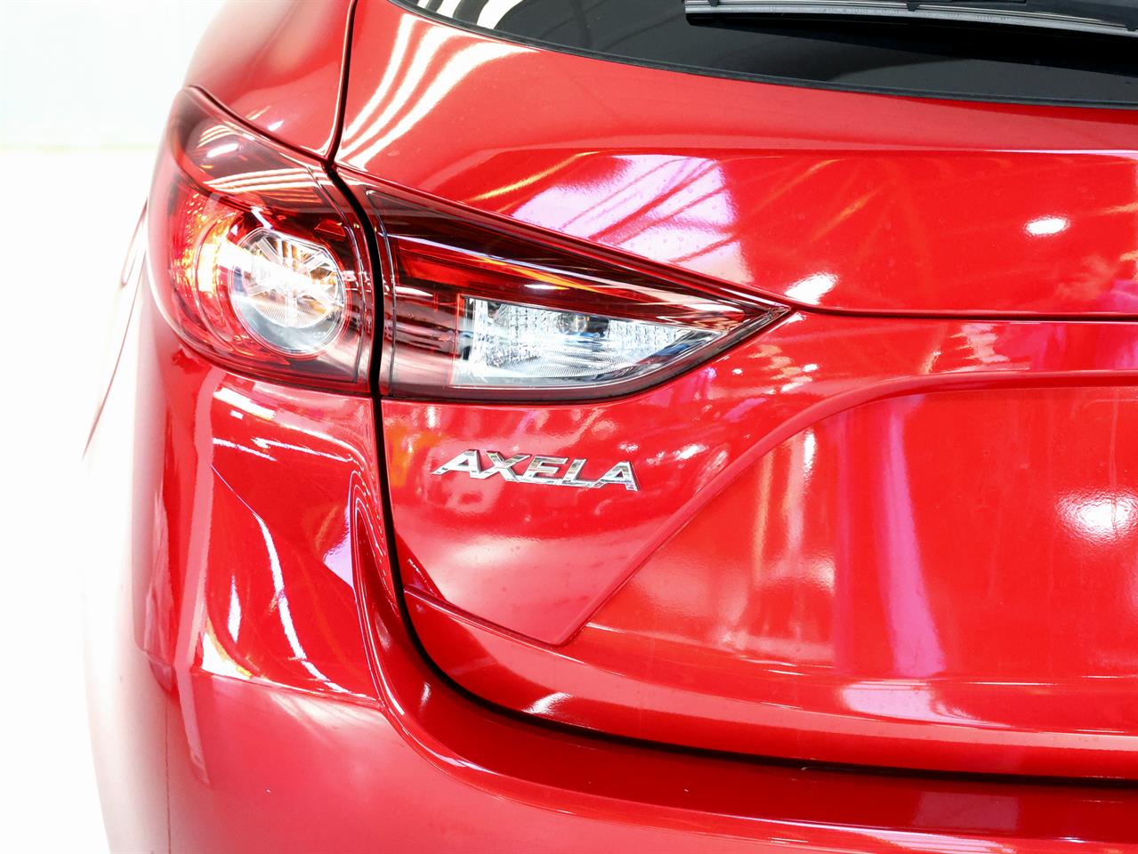2016 Mazda Axela