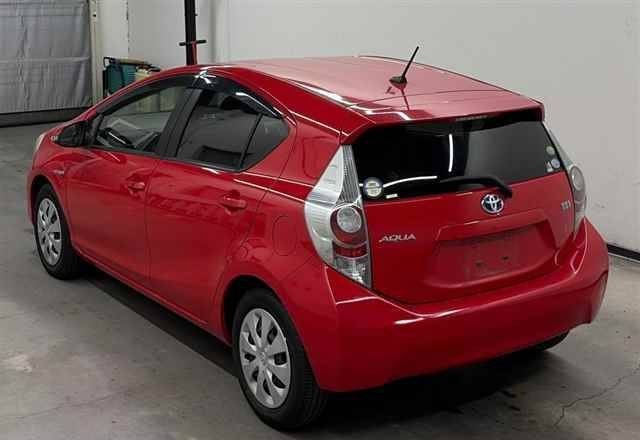 2013 Toyota Aqua