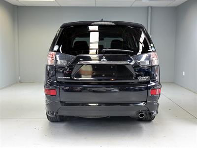 2012 Mitsubishi Outlander - Thumbnail