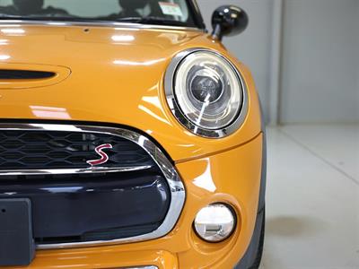 2015 Mini Cooper - Thumbnail