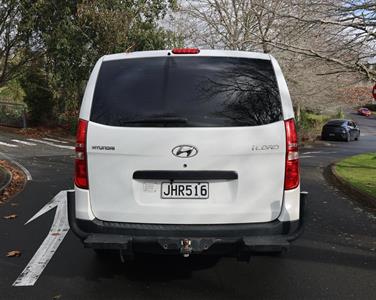2015 Hyundai iLoad - Thumbnail